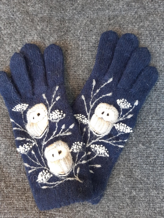 Knitted and felted winter gloves with embroidery owl,soft and casual winter accessories,lovely Christmas gift,snow owl collection.