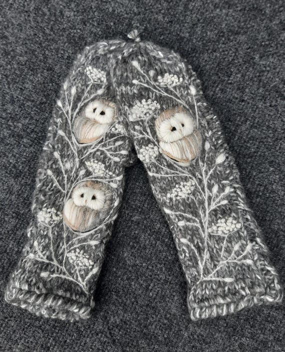 Hand knitted mittens  with embroidery owl,women gloves,winter accessories,owl collection,gray and white,lovely Christmas gift.