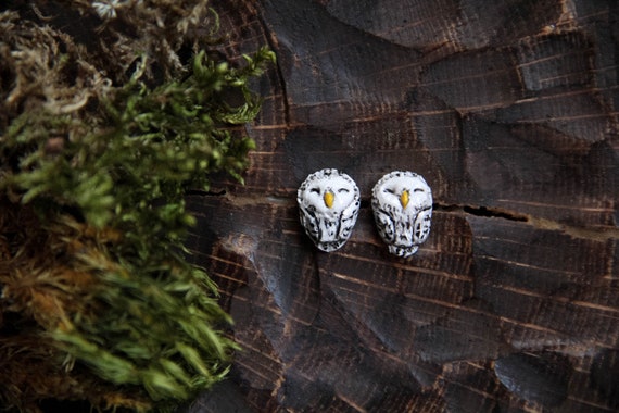 Snowy Owl Stud Earrings, Polar Owl Earrings, Cute Arctic Owl Stud Earrings, Tiny Owl Earrings, Bird Earrings, White Owl Jewelry